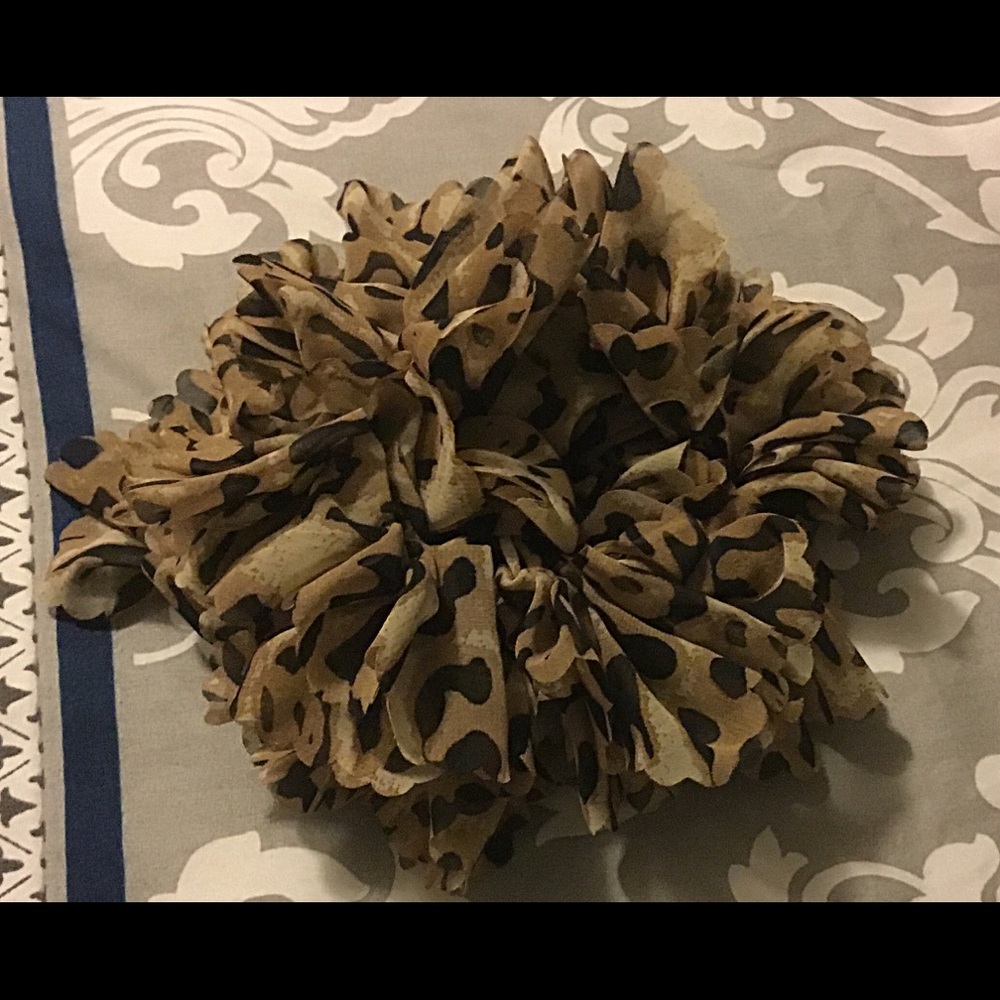 Fluffy Cheeta Print scarf